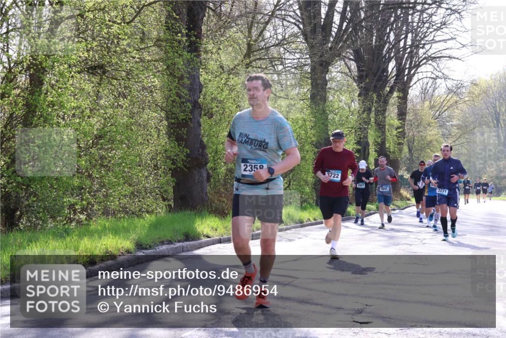 12.04.2026 - 45. Internationalen Wilhelmsburger Insellauf Yannick Fuchs http://msf.ph/oto/9486954 12.04.2026 10:37:10 Laufen 21, 0975, 2359, 2722, 3007, 2231, 3695 meine-sportfotos.de