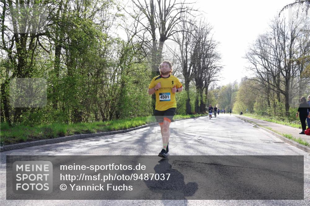 12.04.2026 - 45. Internationalen Wilhelmsburger Insellauf Yannick Fuchs http://msf.ph/oto/9487037 12.04.2026 10:31:26 Laufen 4501 meine-sportfotos.de