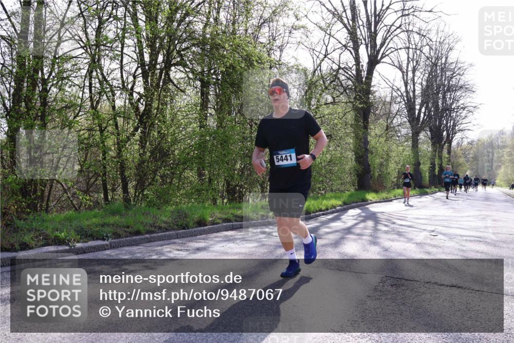 12.04.2026 - 45. Internationalen Wilhelmsburger Insellauf Yannick Fuchs http://msf.ph/oto/9487067 12.04.2026 10:37:20 Laufen 5441 meine-sportfotos.de