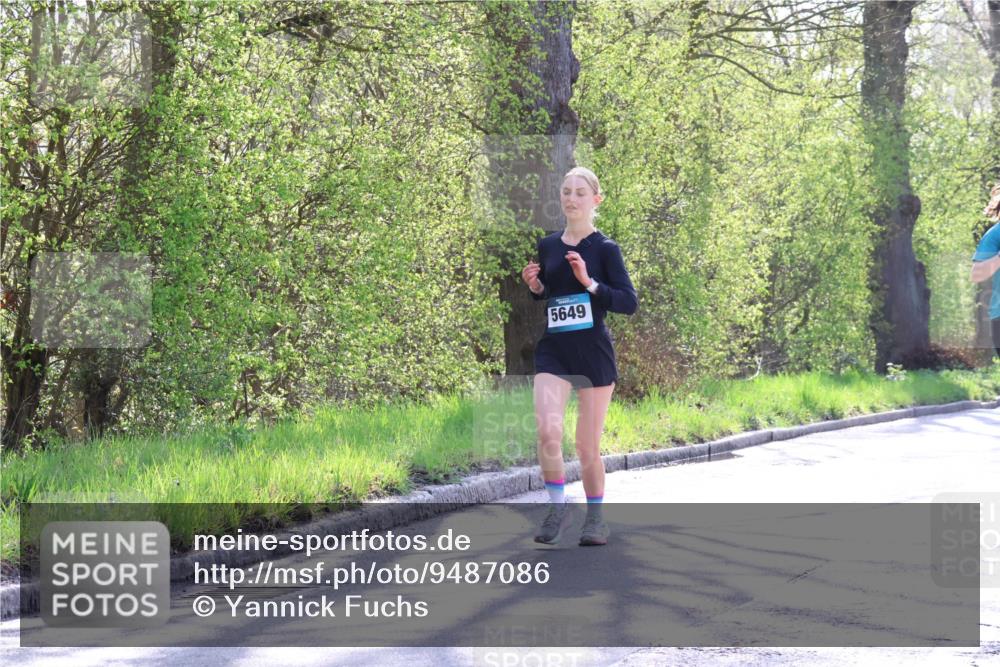 12.04.2026 - 45. Internationalen Wilhelmsburger Insellauf Yannick Fuchs http://msf.ph/oto/9487086 12.04.2026 10:37:22 Laufen 5649 meine-sportfotos.de