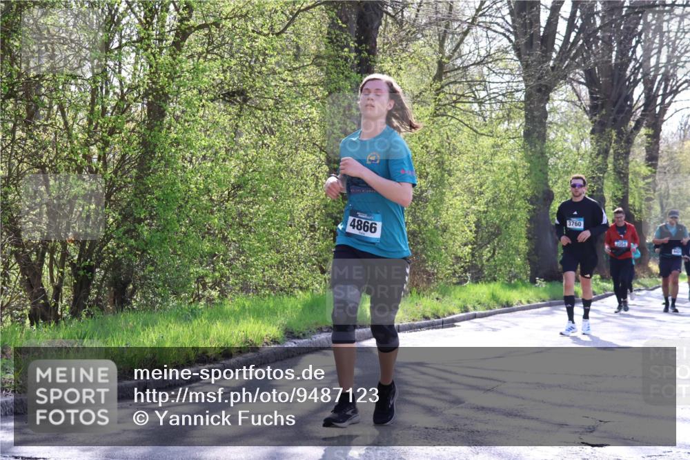 12.04.2026 - 45. Internationalen Wilhelmsburger Insellauf Yannick Fuchs http://msf.ph/oto/9487123 12.04.2026 10:37:26 Laufen 4866, 3760, 2054 meine-sportfotos.de