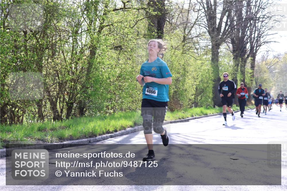 12.04.2026 - 45. Internationalen Wilhelmsburger Insellauf Yannick Fuchs http://msf.ph/oto/9487125 12.04.2026 10:37:26 Laufen 4866, 3760, 2030 meine-sportfotos.de