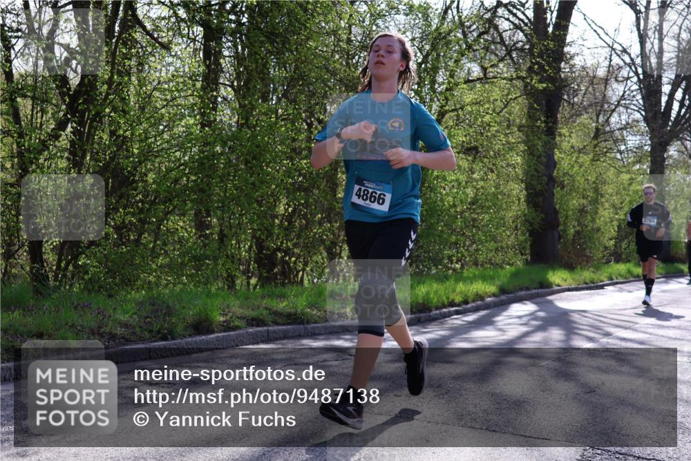 12.04.2026 - 45. Internationalen Wilhelmsburger Insellauf Yannick Fuchs http://msf.ph/oto/9487138 12.04.2026 10:37:27 Laufen 4866, 3760 meine-sportfotos.de