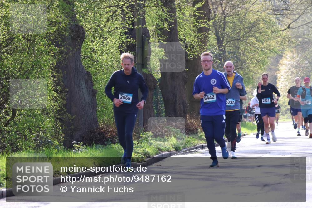 12.04.2026 - 45. Internationalen Wilhelmsburger Insellauf Yannick Fuchs http://msf.ph/oto/9487162 12.04.2026 10:31:41 Laufen 2065, 5442, 5337, 2724, 2869 meine-sportfotos.de