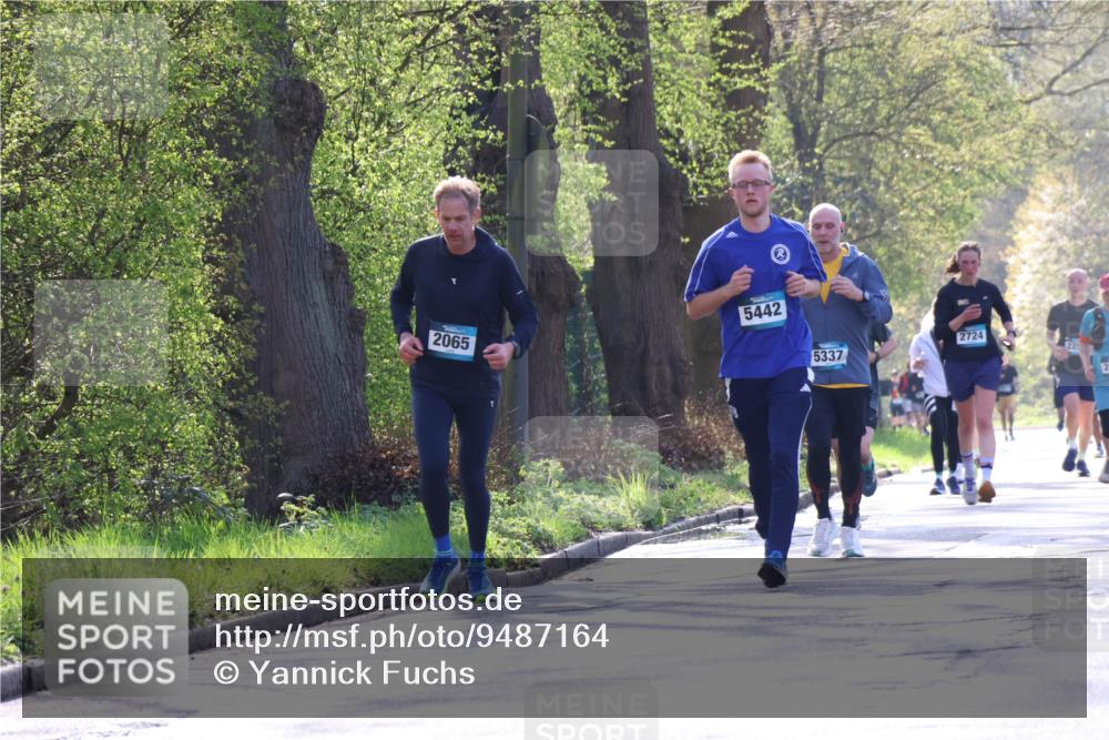 12.04.2026 - 45. Internationalen Wilhelmsburger Insellauf Yannick Fuchs http://msf.ph/oto/9487164 12.04.2026 10:31:41 Laufen 2065, 5442, 5337, 2724, 2 meine-sportfotos.de