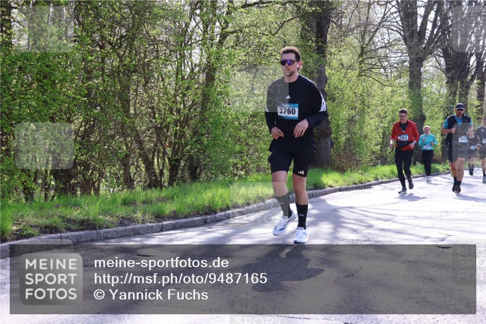 12.04.2026 - 45. Internationalen Wilhelmsburger Insellauf Yannick Fuchs http://msf.ph/oto/9487165 12.04.2026 10:37:29 Laufen 3760, 2054, 2992, 4424 meine-sportfotos.de