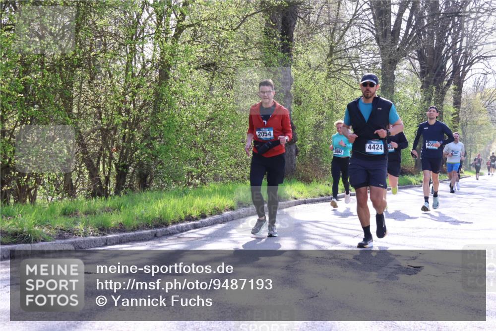 12.04.2026 - 45. Internationalen Wilhelmsburger Insellauf Yannick Fuchs http://msf.ph/oto/9487193 12.04.2026 10:37:32 Laufen 2054, 400, 4424, 46, 2992 meine-sportfotos.de