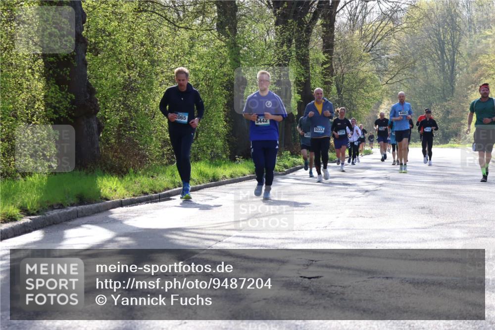 12.04.2026 - 45. Internationalen Wilhelmsburger Insellauf Yannick Fuchs http://msf.ph/oto/9487204 12.04.2026 10:31:45 Laufen 065, 5442, 250, 5337, 2724, 4483, 5654 meine-sportfotos.de