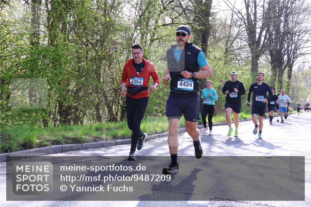 12.04.2026 - 45. Internationalen Wilhelmsburger Insellauf Yannick Fuchs http://msf.ph/oto/9487209 12.04.2026 10:37:33 Laufen 2054, 4424, 2992, 2846, 4088, 4768 meine-sportfotos.de