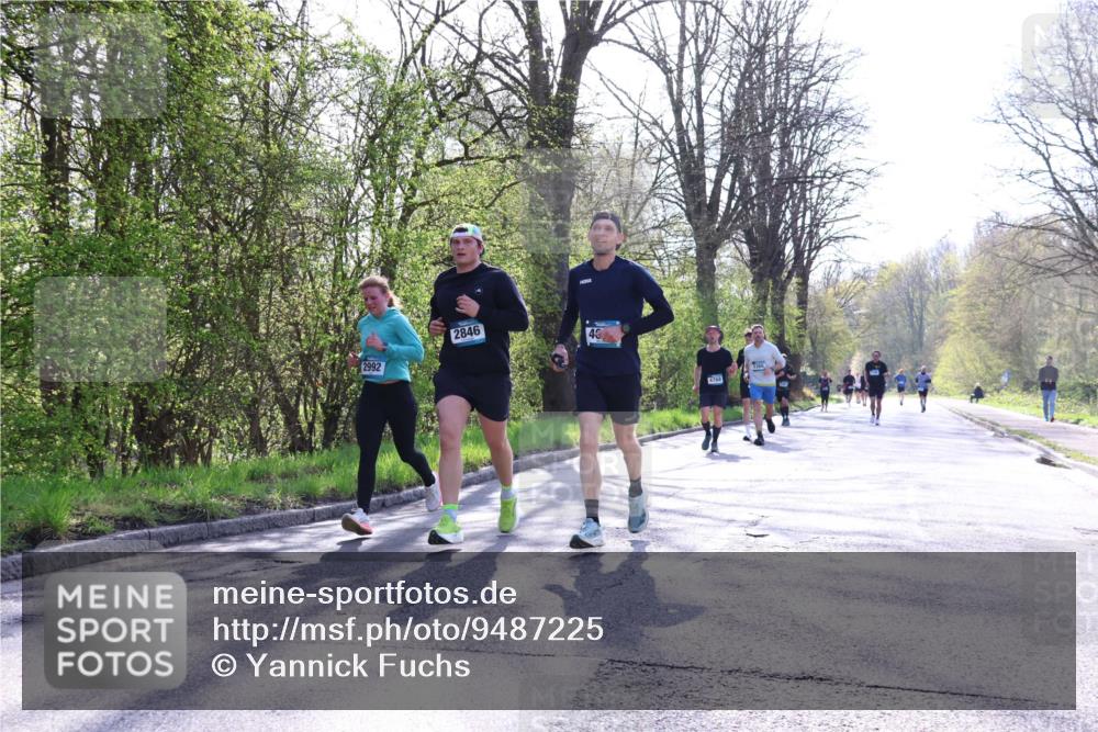 12.04.2026 - 45. Internationalen Wilhelmsburger Insellauf Yannick Fuchs http://msf.ph/oto/9487225 12.04.2026 10:37:34 Laufen 2992, 2846, 48, 4768 meine-sportfotos.de