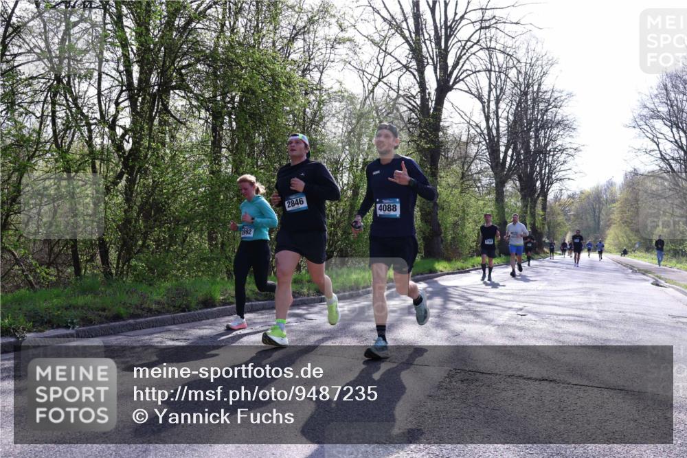 12.04.2026 - 45. Internationalen Wilhelmsburger Insellauf Yannick Fuchs http://msf.ph/oto/9487235 12.04.2026 10:37:35 Laufen 2992, 2846, 4088, 4768 meine-sportfotos.de