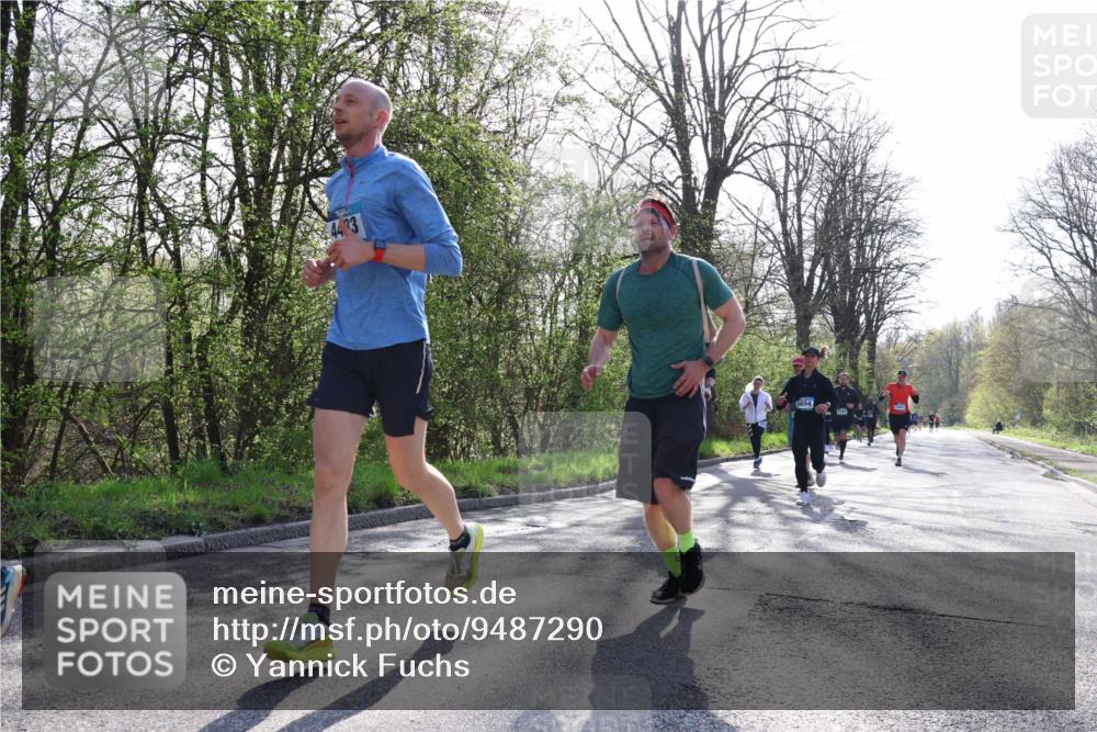 12.04.2026 - 45. Internationalen Wilhelmsburger Insellauf Yannick Fuchs http://msf.ph/oto/9487290 12.04.2026 10:31:54 Laufen 4433 meine-sportfotos.de