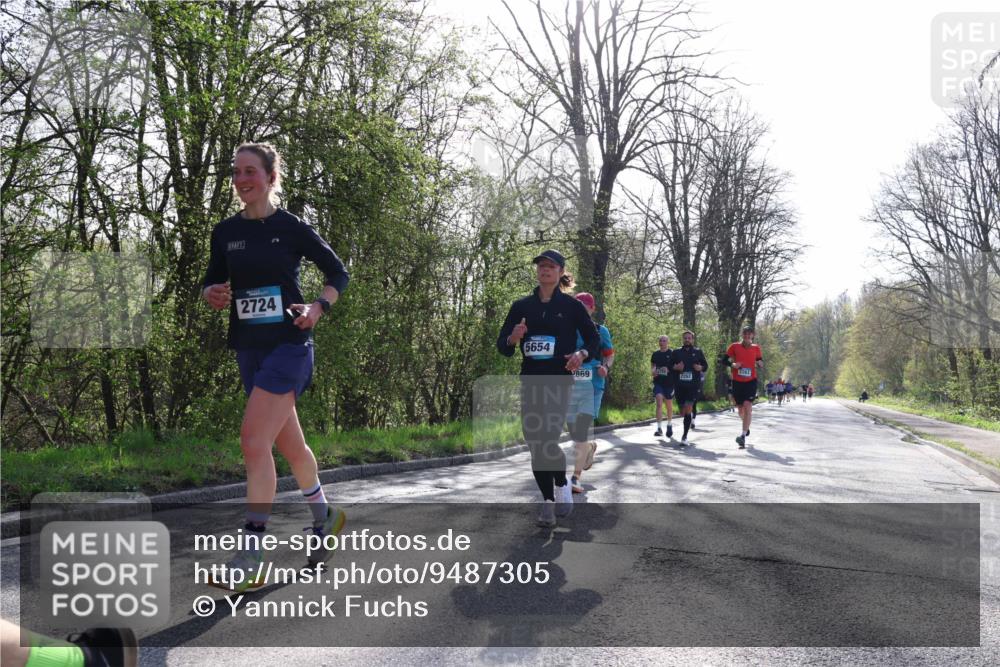 12.04.2026 - 45. Internationalen Wilhelmsburger Insellauf Yannick Fuchs http://msf.ph/oto/9487305 12.04.2026 10:31:56 Laufen 2724, 5654, 2869, 2263 meine-sportfotos.de