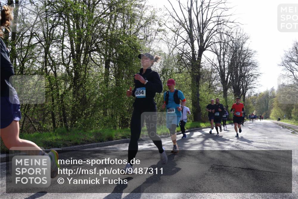 12.04.2026 - 45. Internationalen Wilhelmsburger Insellauf Yannick Fuchs http://msf.ph/oto/9487311 12.04.2026 10:31:56 Laufen 6654, 2869, 2262, 2263 meine-sportfotos.de