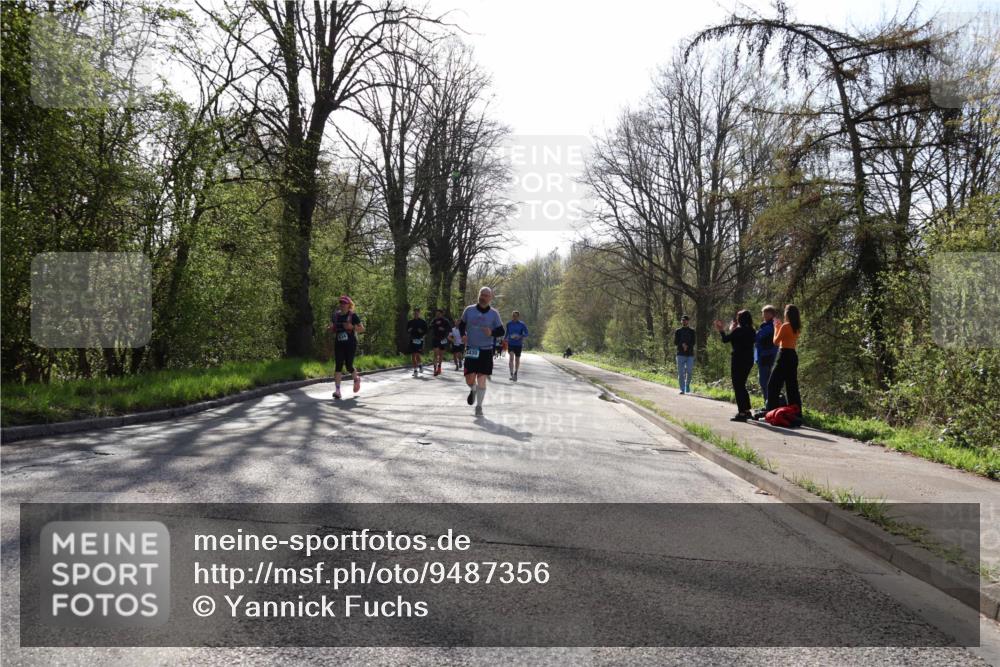 12.04.2026 - 45. Internationalen Wilhelmsburger Insellauf Yannick Fuchs http://msf.ph/oto/9487356 12.04.2026 10:37:49 Laufen 4435 meine-sportfotos.de