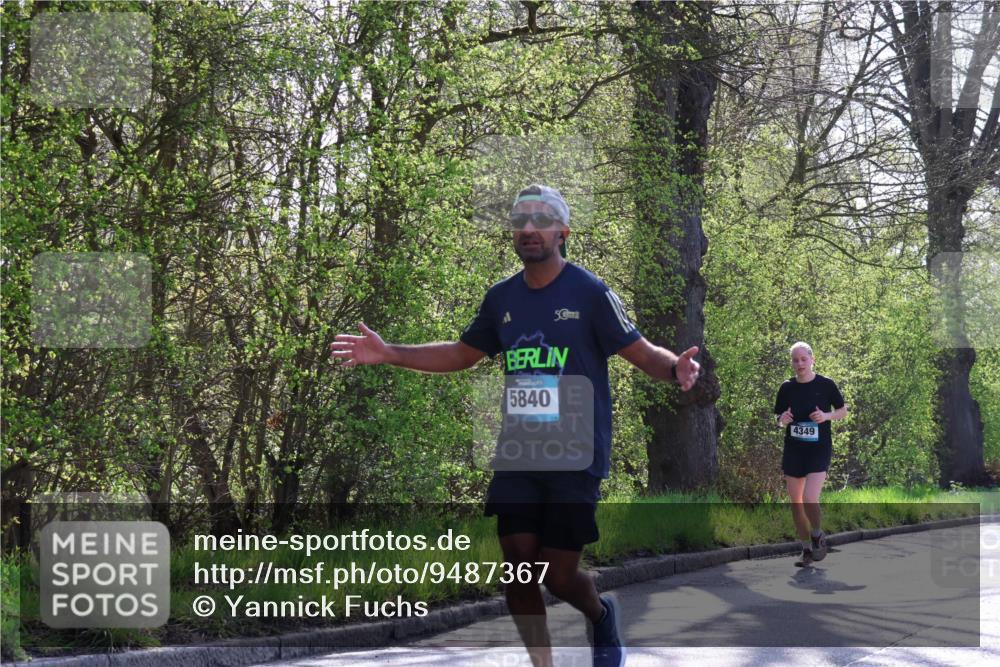 12.04.2026 - 45. Internationalen Wilhelmsburger Insellauf Yannick Fuchs http://msf.ph/oto/9487367 12.04.2026 10:32:02 Laufen 5, 5840, 4349 meine-sportfotos.de