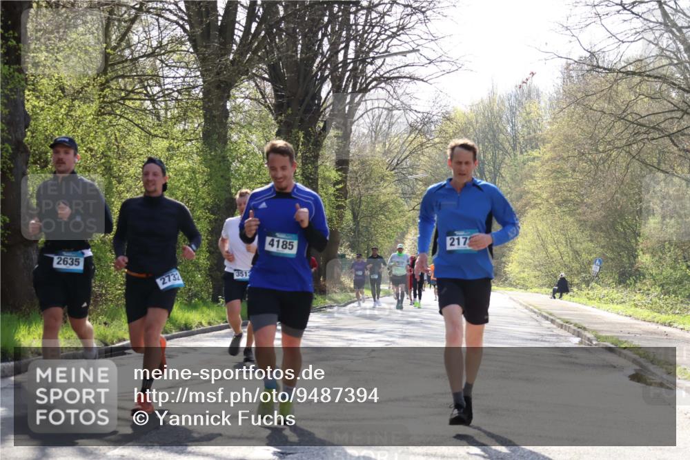 12.04.2026 - 45. Internationalen Wilhelmsburger Insellauf Yannick Fuchs http://msf.ph/oto/9487394 12.04.2026 10:37:52 Laufen 2635, 2732, 3513, 4185, 217 meine-sportfotos.de