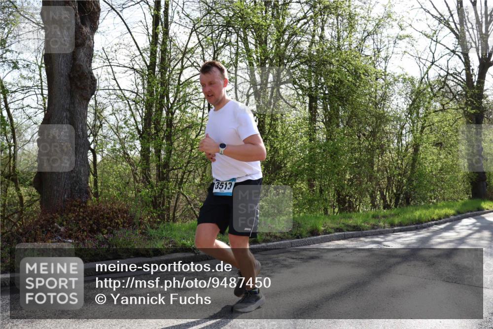 12.04.2026 - 45. Internationalen Wilhelmsburger Insellauf Yannick Fuchs http://msf.ph/oto/9487450 12.04.2026 10:37:57 Laufen 3513 meine-sportfotos.de