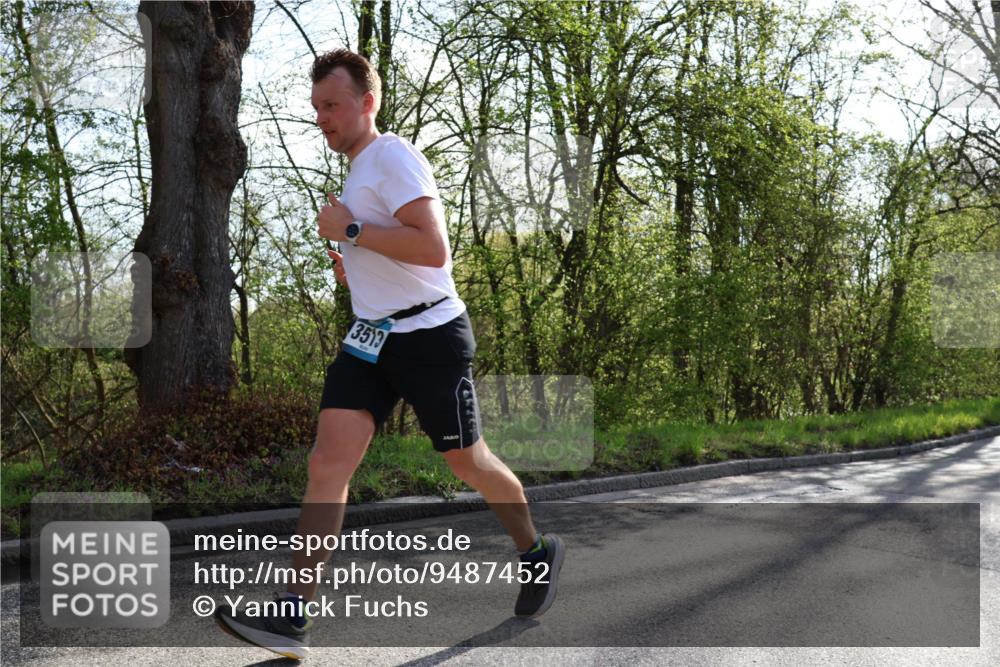 12.04.2026 - 45. Internationalen Wilhelmsburger Insellauf Yannick Fuchs http://msf.ph/oto/9487452 12.04.2026 10:37:57 Laufen 3513 meine-sportfotos.de