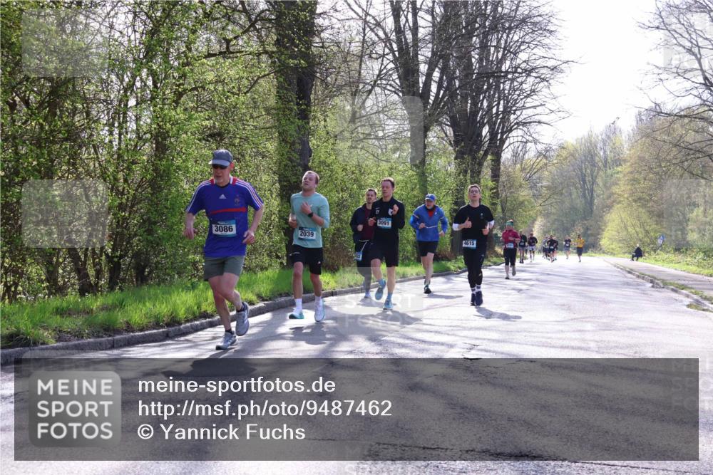 12.04.2026 - 45. Internationalen Wilhelmsburger Insellauf Yannick Fuchs http://msf.ph/oto/9487462 12.04.2026 10:32:12 Laufen 3086, 2039, 3091, 4615 meine-sportfotos.de