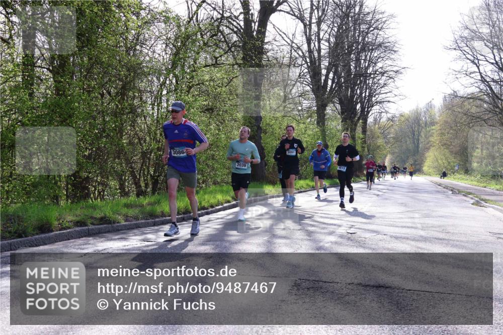 12.04.2026 - 45. Internationalen Wilhelmsburger Insellauf Yannick Fuchs http://msf.ph/oto/9487467 12.04.2026 10:32:13 Laufen 3086, 2039, 3091, 4615 meine-sportfotos.de