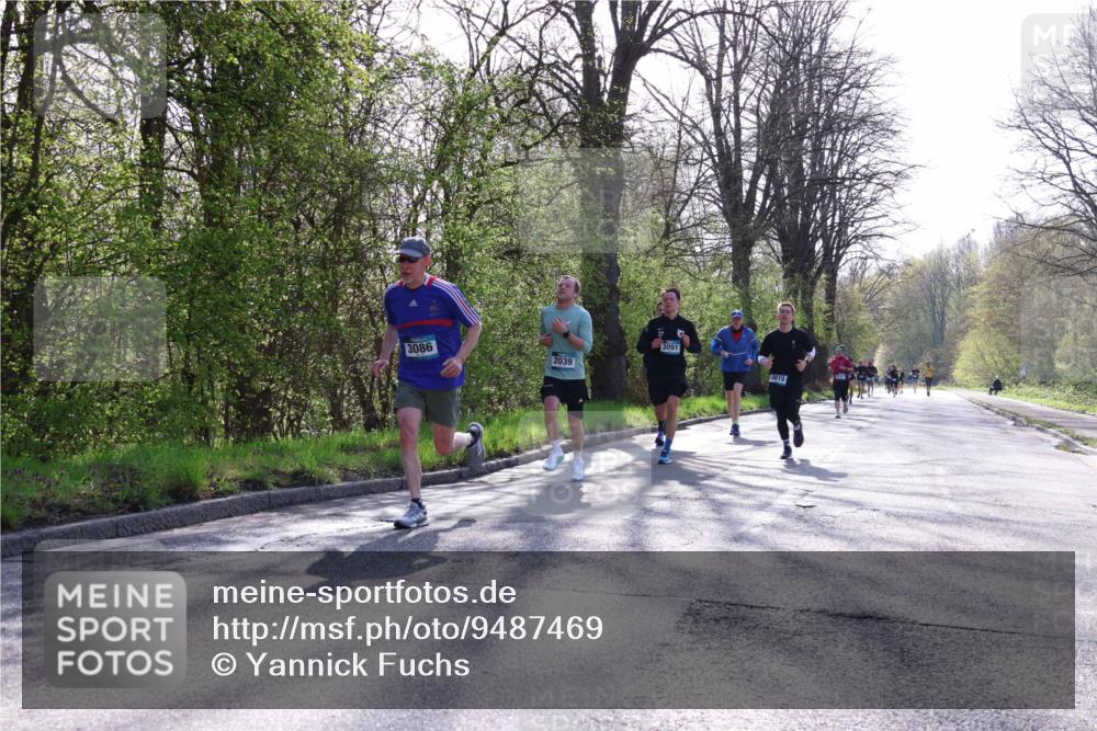 12.04.2026 - 45. Internationalen Wilhelmsburger Insellauf Yannick Fuchs http://msf.ph/oto/9487469 12.04.2026 10:32:13 Laufen 3086, 2039, 3091, 4615 meine-sportfotos.de