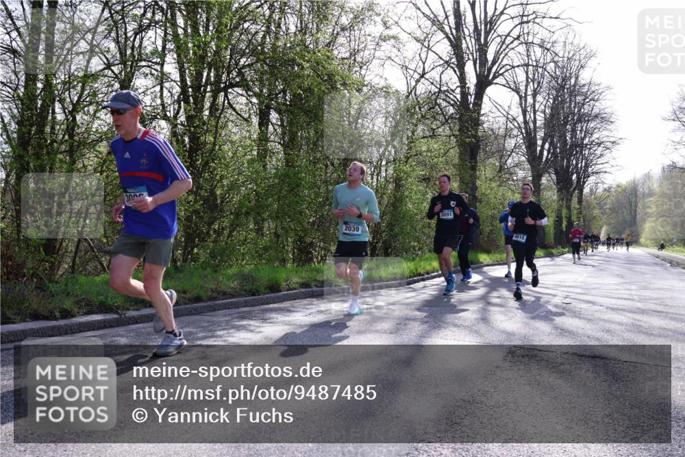 12.04.2026 - 45. Internationalen Wilhelmsburger Insellauf Yannick Fuchs http://msf.ph/oto/9487485 12.04.2026 10:32:14 Laufen 2039, 3091, 4615 meine-sportfotos.de