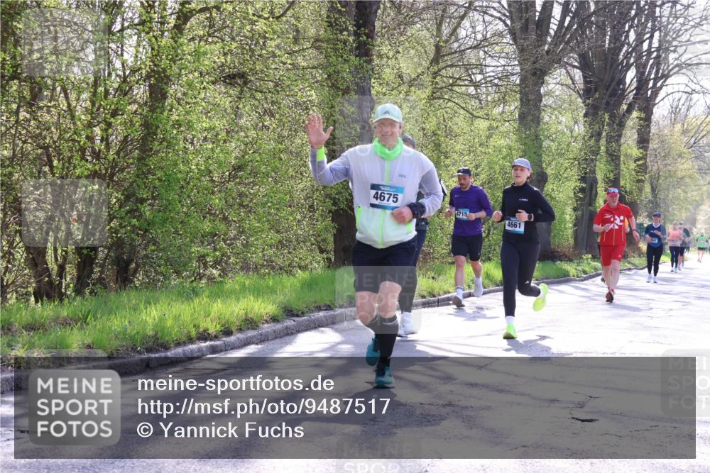 12.04.2026 - 45. Internationalen Wilhelmsburger Insellauf Yannick Fuchs http://msf.ph/oto/9487517 12.04.2026 10:38:04 Laufen 4675, 4715, 4661 meine-sportfotos.de
