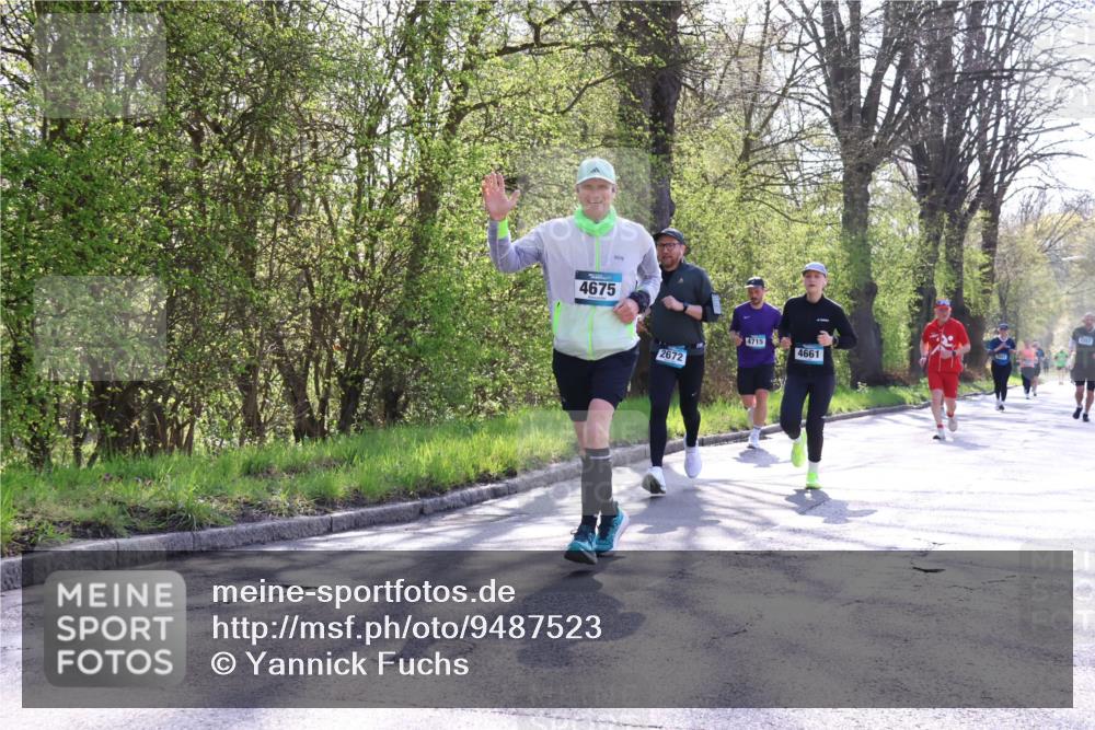 12.04.2026 - 45. Internationalen Wilhelmsburger Insellauf Yannick Fuchs http://msf.ph/oto/9487523 12.04.2026 10:38:04 Laufen 4675, 4715, 4661, 2672, 1997 meine-sportfotos.de