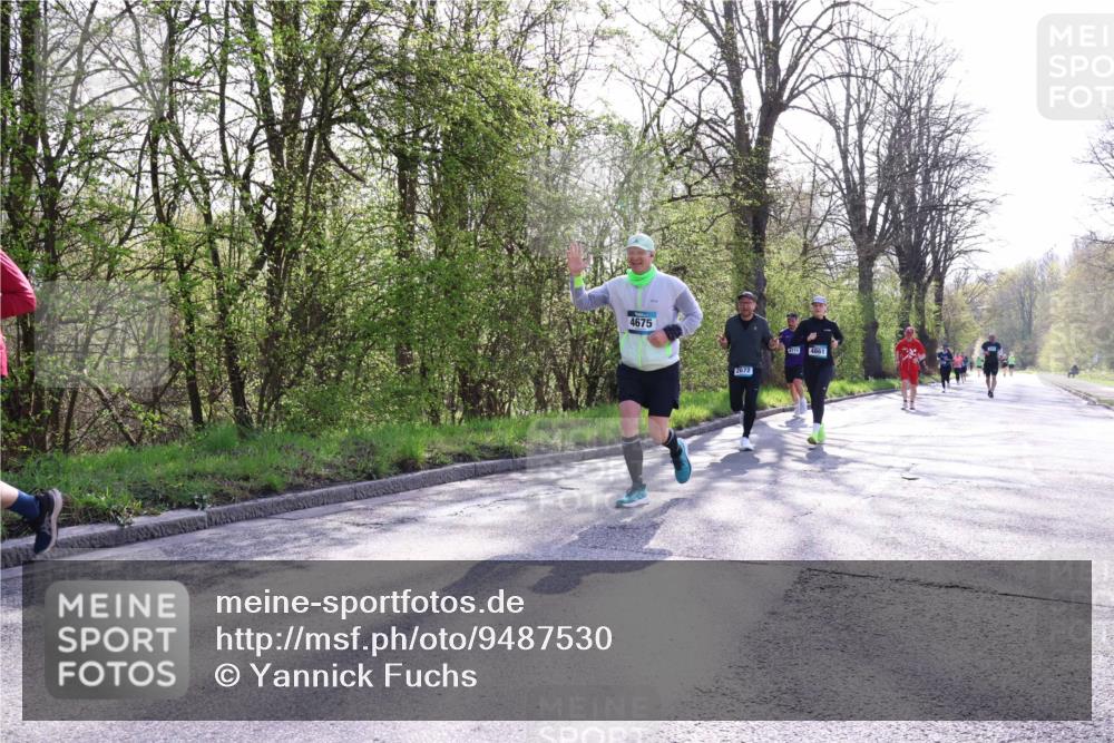 12.04.2026 - 45. Internationalen Wilhelmsburger Insellauf Yannick Fuchs http://msf.ph/oto/9487530 12.04.2026 10:38:05 Laufen 4675, 2672, 4715, 4661 meine-sportfotos.de