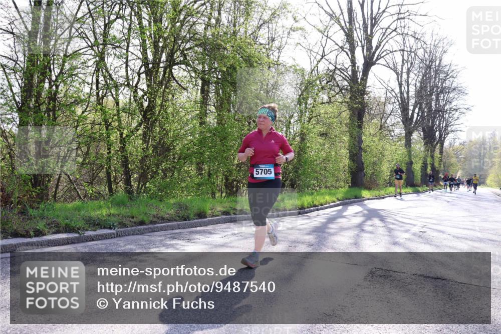 12.04.2026 - 45. Internationalen Wilhelmsburger Insellauf Yannick Fuchs http://msf.ph/oto/9487540 12.04.2026 10:32:20 Laufen 5705 meine-sportfotos.de
