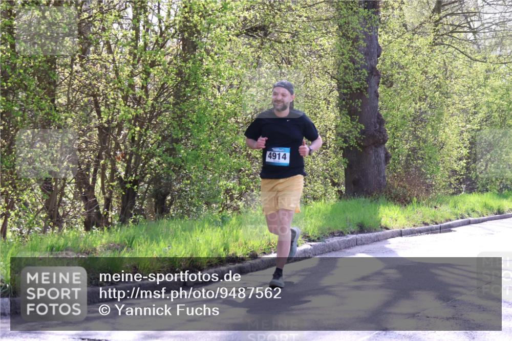12.04.2026 - 45. Internationalen Wilhelmsburger Insellauf Yannick Fuchs http://msf.ph/oto/9487562 12.04.2026 10:32:24 Laufen 4914 meine-sportfotos.de