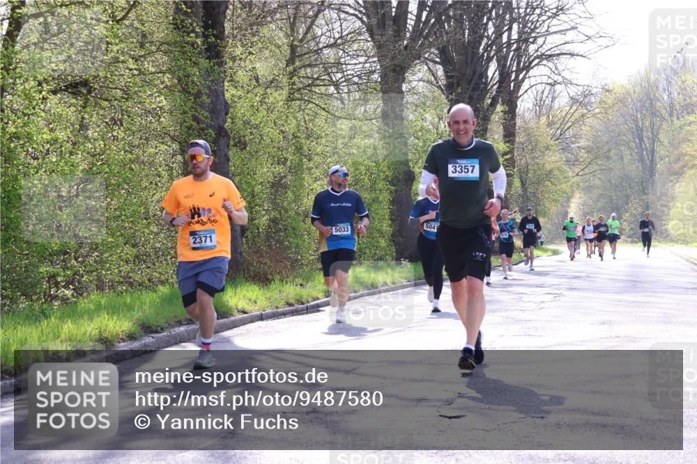 12.04.2026 - 45. Internationalen Wilhelmsburger Insellauf Yannick Fuchs http://msf.ph/oto/9487580 12.04.2026 10:38:10 Laufen 2371, 5033, 5041, 3357 meine-sportfotos.de