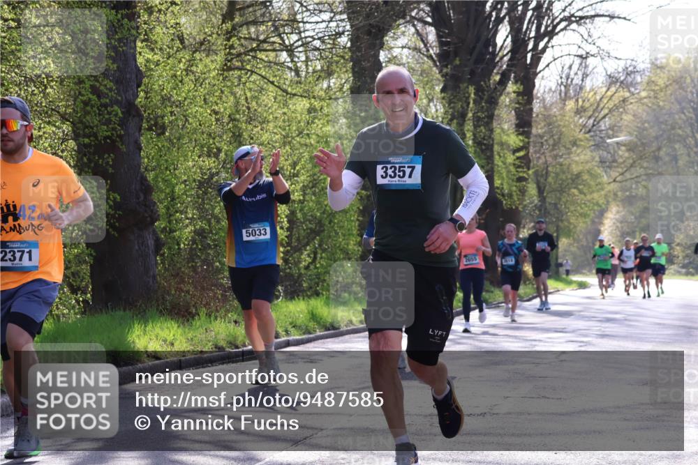 12.04.2026 - 45. Internationalen Wilhelmsburger Insellauf Yannick Fuchs http://msf.ph/oto/9487585 12.04.2026 10:38:11 Laufen 42, 2371, 5033, 3357, 2655, 214 meine-sportfotos.de