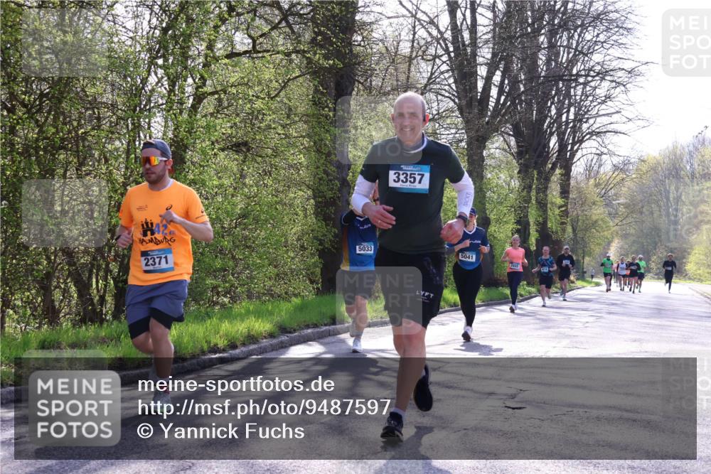 12.04.2026 - 45. Internationalen Wilhelmsburger Insellauf Yannick Fuchs http://msf.ph/oto/9487597 12.04.2026 10:38:12 Laufen 5033, 2371, 3357, 5041, 2655 meine-sportfotos.de