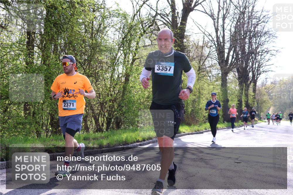 12.04.2026 - 45. Internationalen Wilhelmsburger Insellauf Yannick Fuchs http://msf.ph/oto/9487605 12.04.2026 10:38:12 Laufen 3357, 2371, 5041 meine-sportfotos.de
