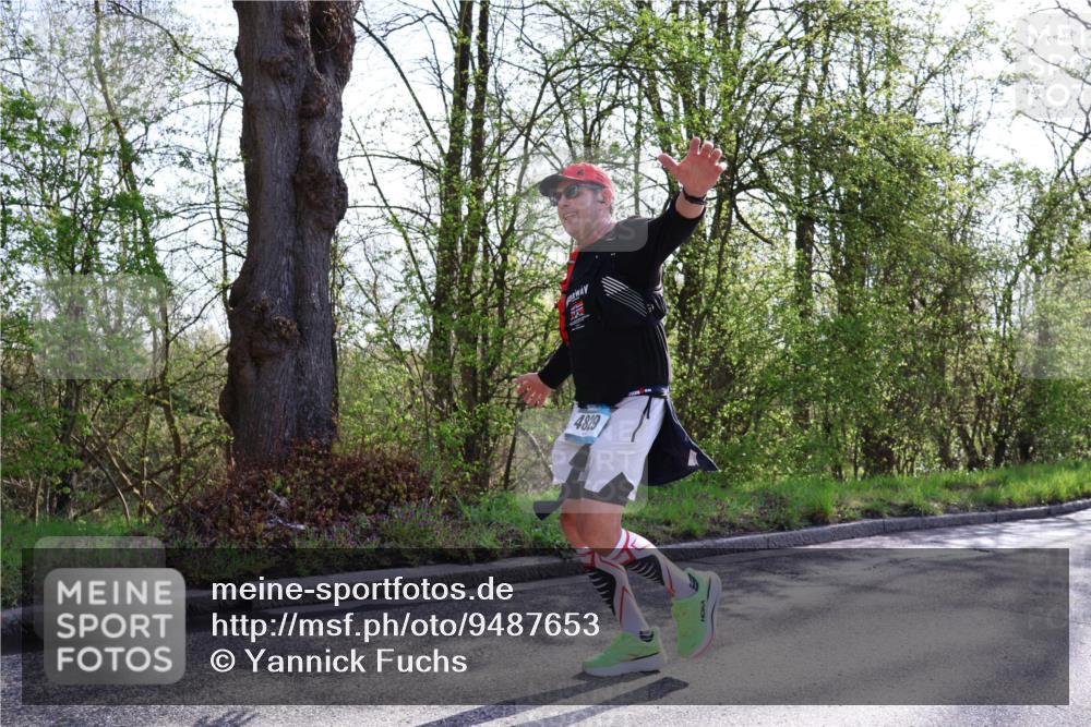 12.04.2026 - 45. Internationalen Wilhelmsburger Insellauf Yannick Fuchs http://msf.ph/oto/9487653 12.04.2026 10:32:33 Laufen 4819 meine-sportfotos.de