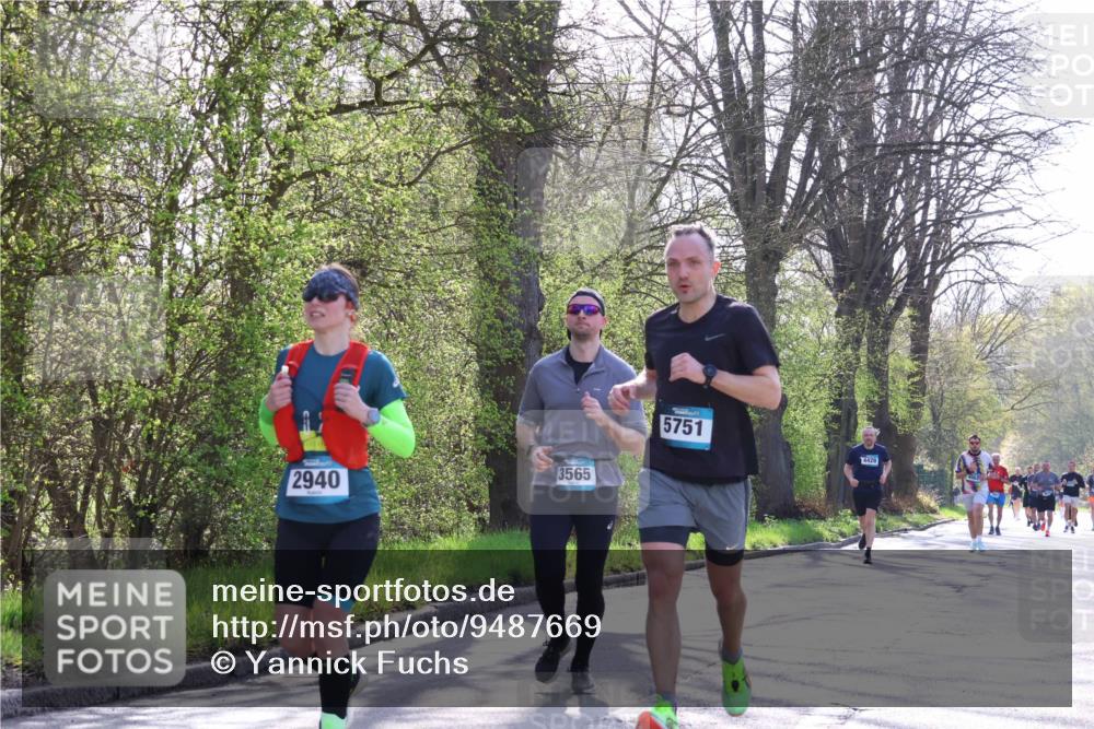 12.04.2026 - 45. Internationalen Wilhelmsburger Insellauf Yannick Fuchs http://msf.ph/oto/9487669 12.04.2026 10:32:35 Laufen 2940, 3565, 5751, 4428 meine-sportfotos.de