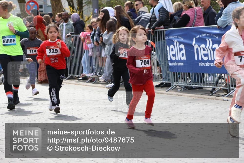 12.04.2026 - 45. Internationalen Wilhelmsburger Insellauf Strokosch-Dieckow http://msf.ph/oto/9487675 12.04.2026 14:10:31 Ziel 1513, 909, 708, 615, 184, 187, 42, 706, 246, 243, 717, 724, 929, 722, 239, 704, 725, 1521, 714, 726, 229 meine-sportfotos.de