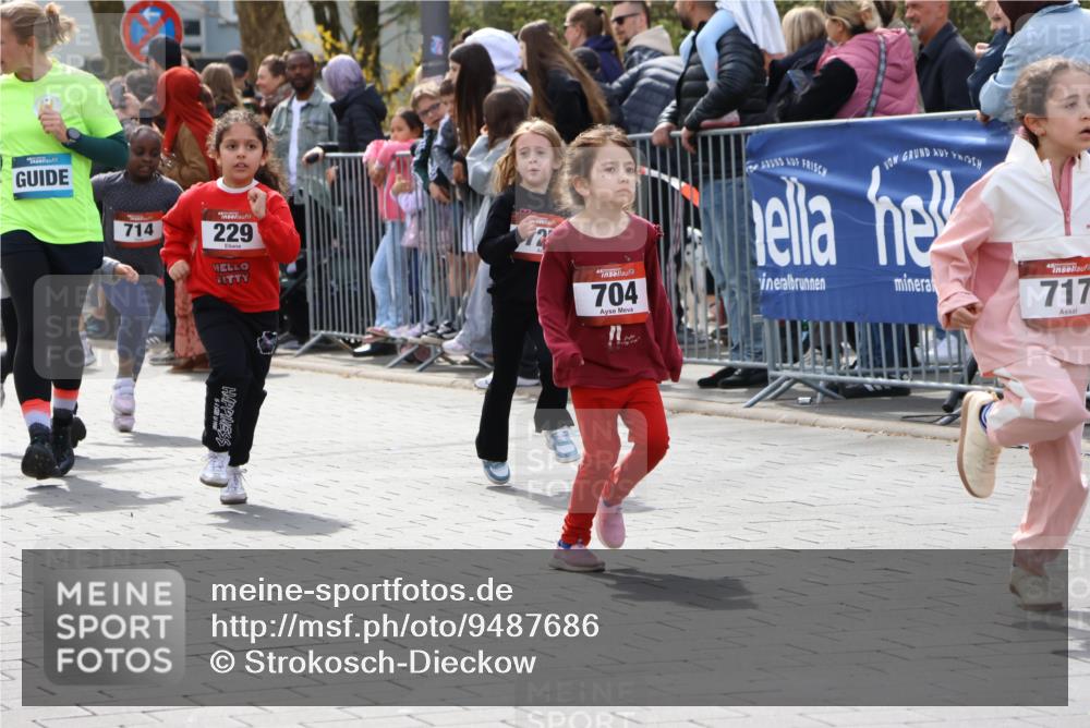 12.04.2026 - 45. Internationalen Wilhelmsburger Insellauf Strokosch-Dieckow http://msf.ph/oto/9487686 12.04.2026 14:10:31 Ziel 1513, 909, 708, 615, 184, 187, 42, 706, 246, 243, 717, 724, 929, 722, 239, 704, 725, 1521, 714, 726, 229 meine-sportfotos.de