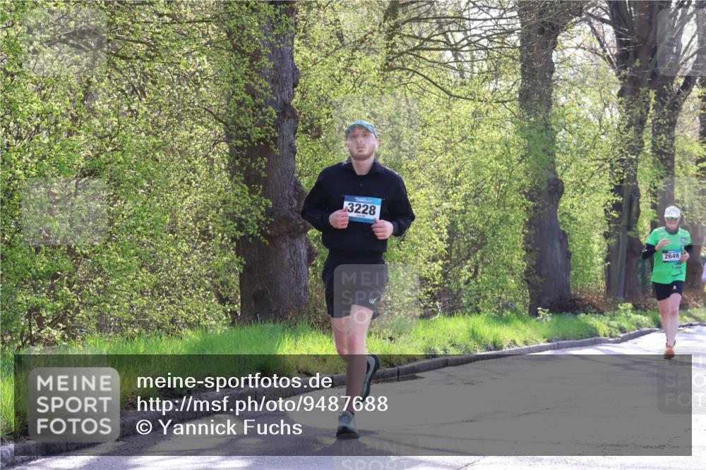 12.04.2026 - 45. Internationalen Wilhelmsburger Insellauf Yannick Fuchs http://msf.ph/oto/9487688 12.04.2026 10:38:20 Laufen 3228, 2649 meine-sportfotos.de