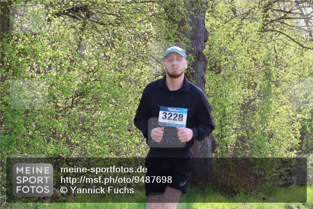 12.04.2026 - 45. Internationalen Wilhelmsburger Insellauf Yannick Fuchs http://msf.ph/oto/9487698 12.04.2026 10:38:21 Laufen 3228 meine-sportfotos.de