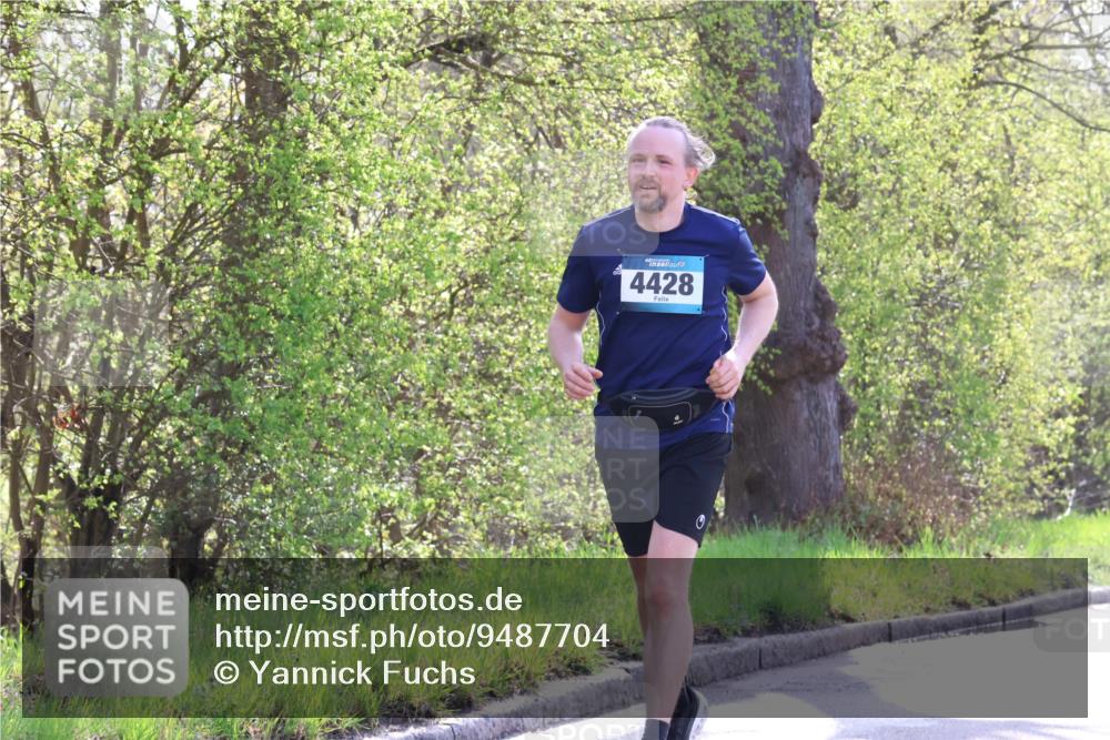 12.04.2026 - 45. Internationalen Wilhelmsburger Insellauf Yannick Fuchs http://msf.ph/oto/9487704 12.04.2026 10:32:41 Laufen 4428 meine-sportfotos.de