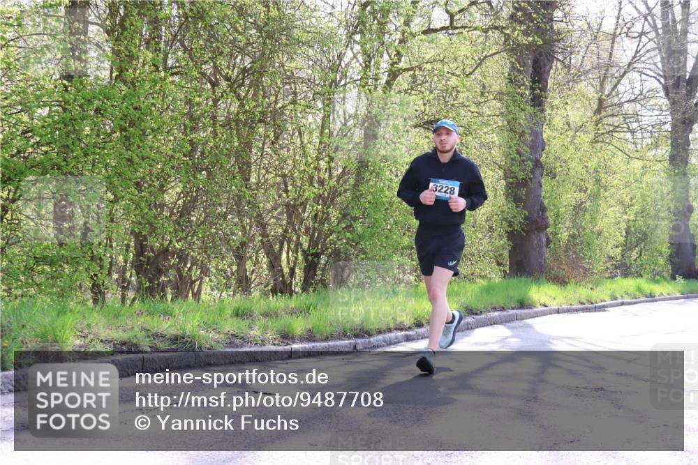 12.04.2026 - 45. Internationalen Wilhelmsburger Insellauf Yannick Fuchs http://msf.ph/oto/9487708 12.04.2026 10:38:22 Laufen 3228 meine-sportfotos.de
