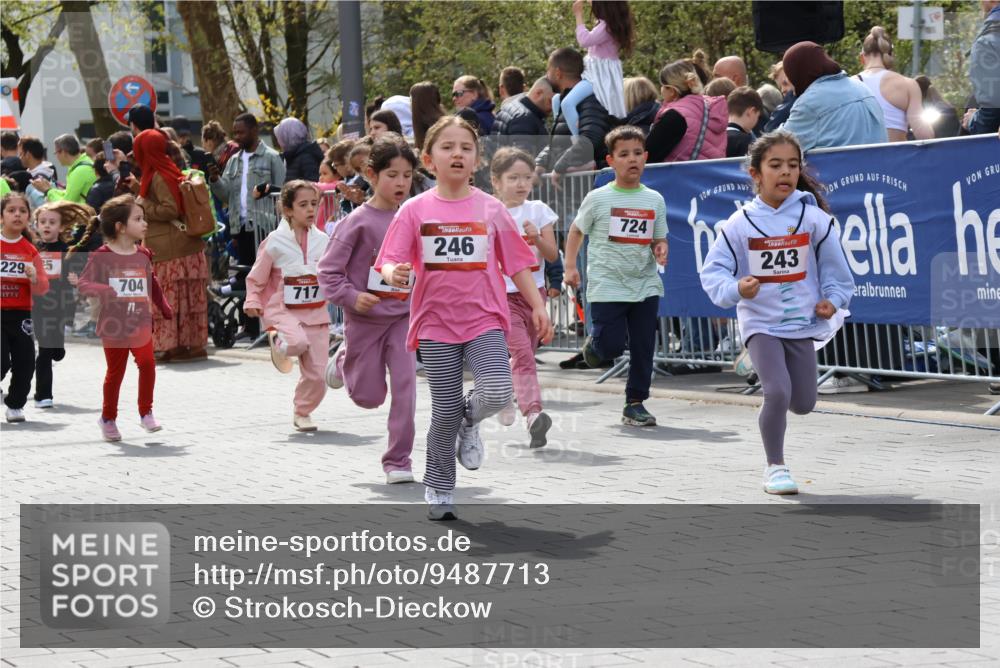 12.04.2026 - 45. Internationalen Wilhelmsburger Insellauf Strokosch-Dieckow http://msf.ph/oto/9487713 12.04.2026 14:10:29 Ziel 963, 1513, 909, 708, 615, 184, 187, 42, 706, 246, 243, 717, 724, 929, 722, 239, 704, 725, 1521, 714, 726 meine-sportfotos.de