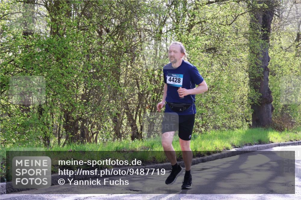 12.04.2026 - 45. Internationalen Wilhelmsburger Insellauf Yannick Fuchs http://msf.ph/oto/9487719 12.04.2026 10:32:42 Laufen 4428 meine-sportfotos.de