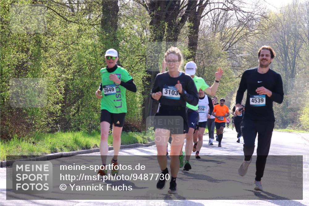 12.04.2026 - 45. Internationalen Wilhelmsburger Insellauf Yannick Fuchs http://msf.ph/oto/9487730 12.04.2026 10:38:24 Laufen 2649, 3103, 3556, 1659, 4539 meine-sportfotos.de
