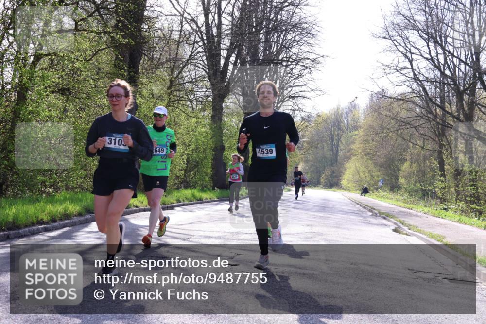 12.04.2026 - 45. Internationalen Wilhelmsburger Insellauf Yannick Fuchs http://msf.ph/oto/9487755 12.04.2026 10:38:26 Laufen 310, 649, 3326, 4539 meine-sportfotos.de