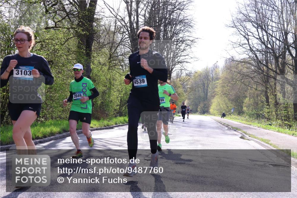 12.04.2026 - 45. Internationalen Wilhelmsburger Insellauf Yannick Fuchs http://msf.ph/oto/9487760 12.04.2026 10:38:26 Laufen 3103, 2649, 4539, 89 meine-sportfotos.de