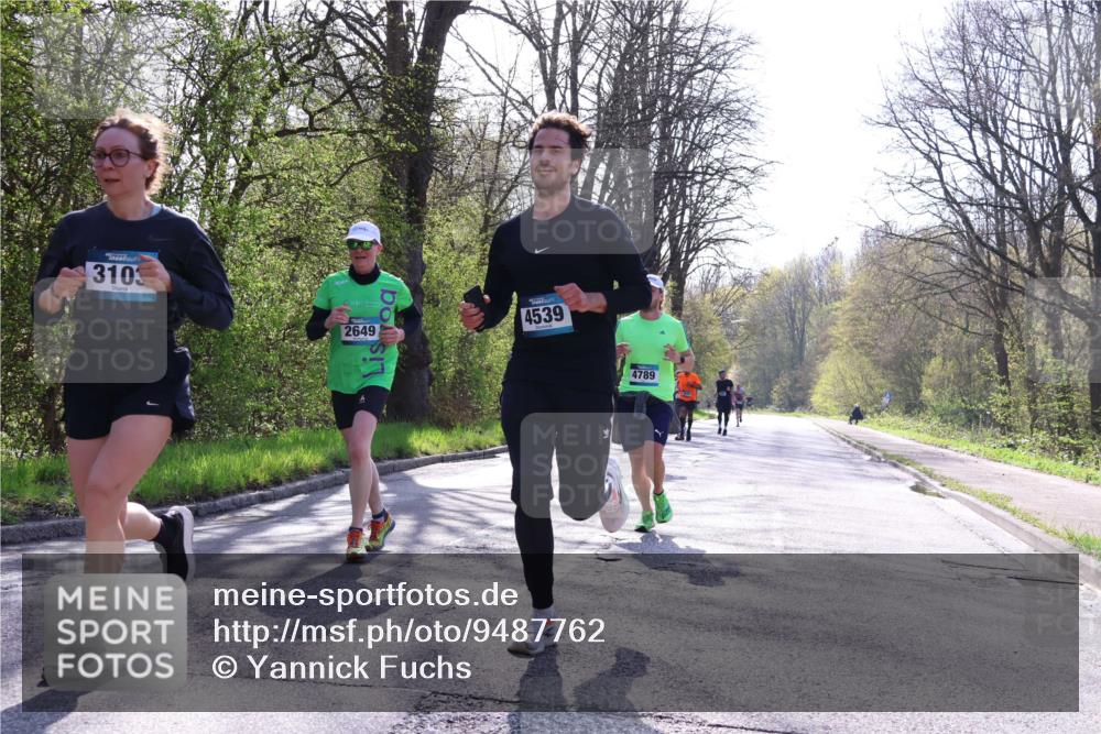 12.04.2026 - 45. Internationalen Wilhelmsburger Insellauf Yannick Fuchs http://msf.ph/oto/9487762 12.04.2026 10:38:26 Laufen 3103, 2649, 4539, 4789 meine-sportfotos.de